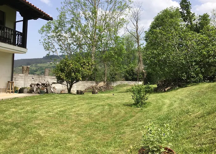 Rural Cantabria Vila *