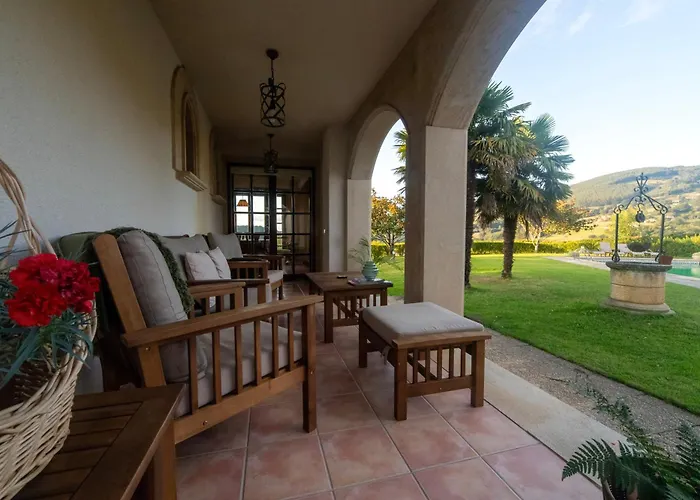 Rural Cantabria Vila *